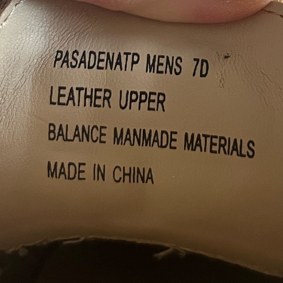 G.H. BASS Men’s Pasadena Tan Suede Buck size 7, like new condition. - Picture 5 of 5